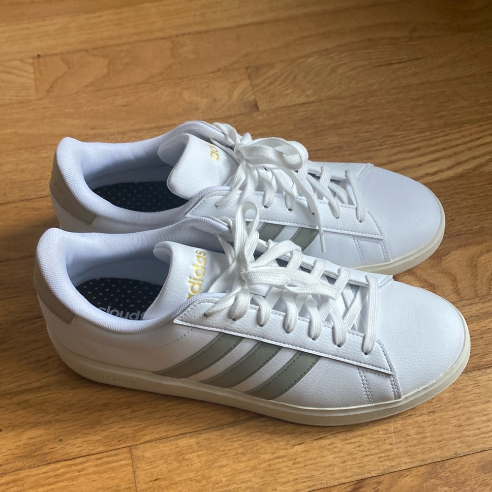 Adidas Grand Court 2.0 Size 10 Men's Silver Pebble Wonder Beige